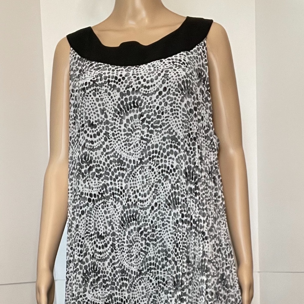 Essentials by Milano Black and White Dress, S -16